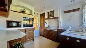 Photo 14- click for photo gallery